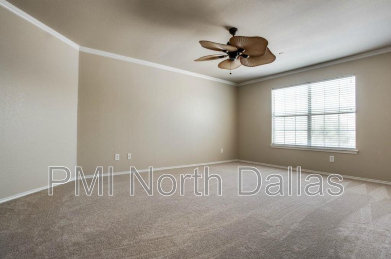 Light-Filled End-Unit Living in Prime West Plano property image