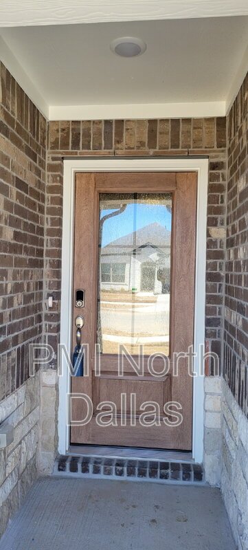 Brand new, energy-efficient home available. property image