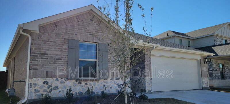 Brand new, energy-efficient home available NOW! property image