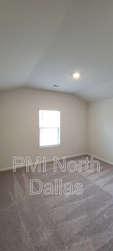 Brand new, energy-efficient home available NOW! property image