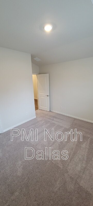 Brand new, energy-efficient home available NOW! property image