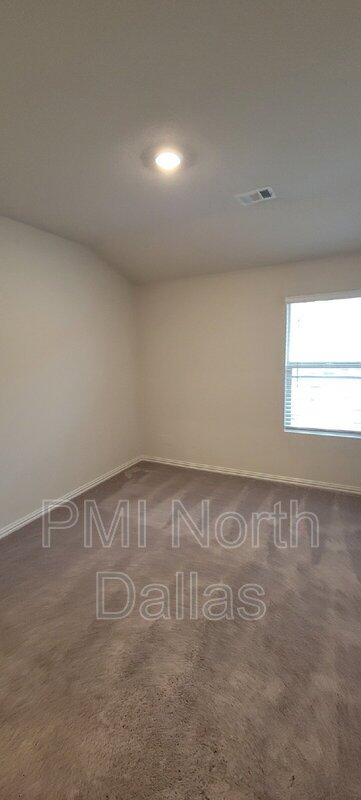 Brand new, energy-efficient home available NOW! property image