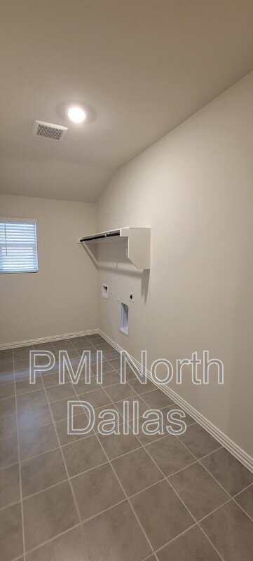 Brand new, energy-efficient home available NOW! property image