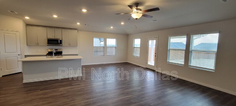 Brand new, energy-efficient home available NOW! property image