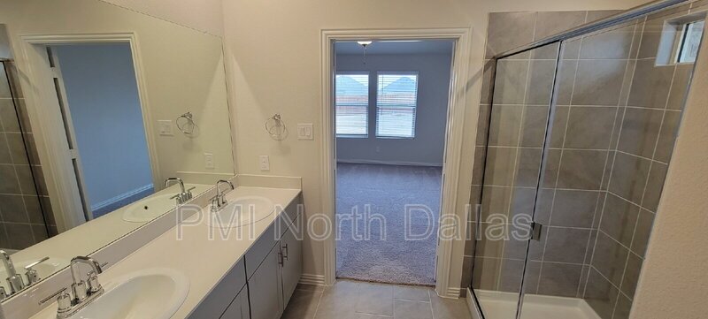 Brand new, energy-efficient home available NOW! property image